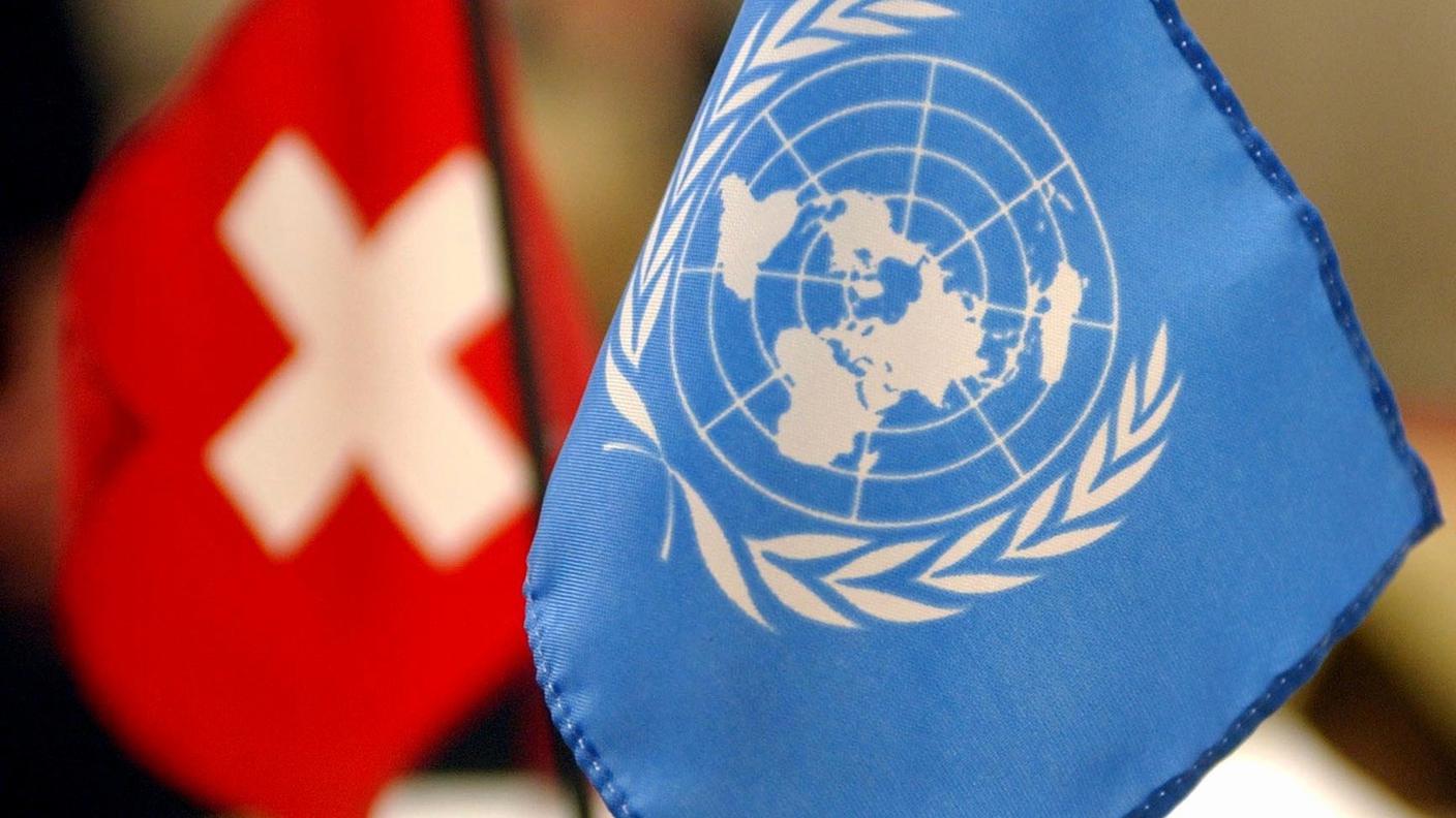 Bandiere Svizzera e ONU