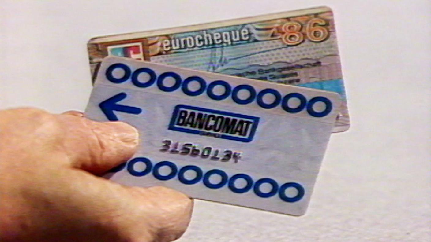 2177856_Il Quotidiano La moneta di domani_Carte di credito.jpg