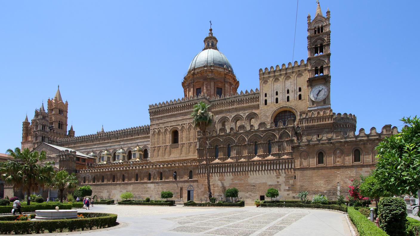Cattedrale_di_Palermo._-_panoramio.jpg