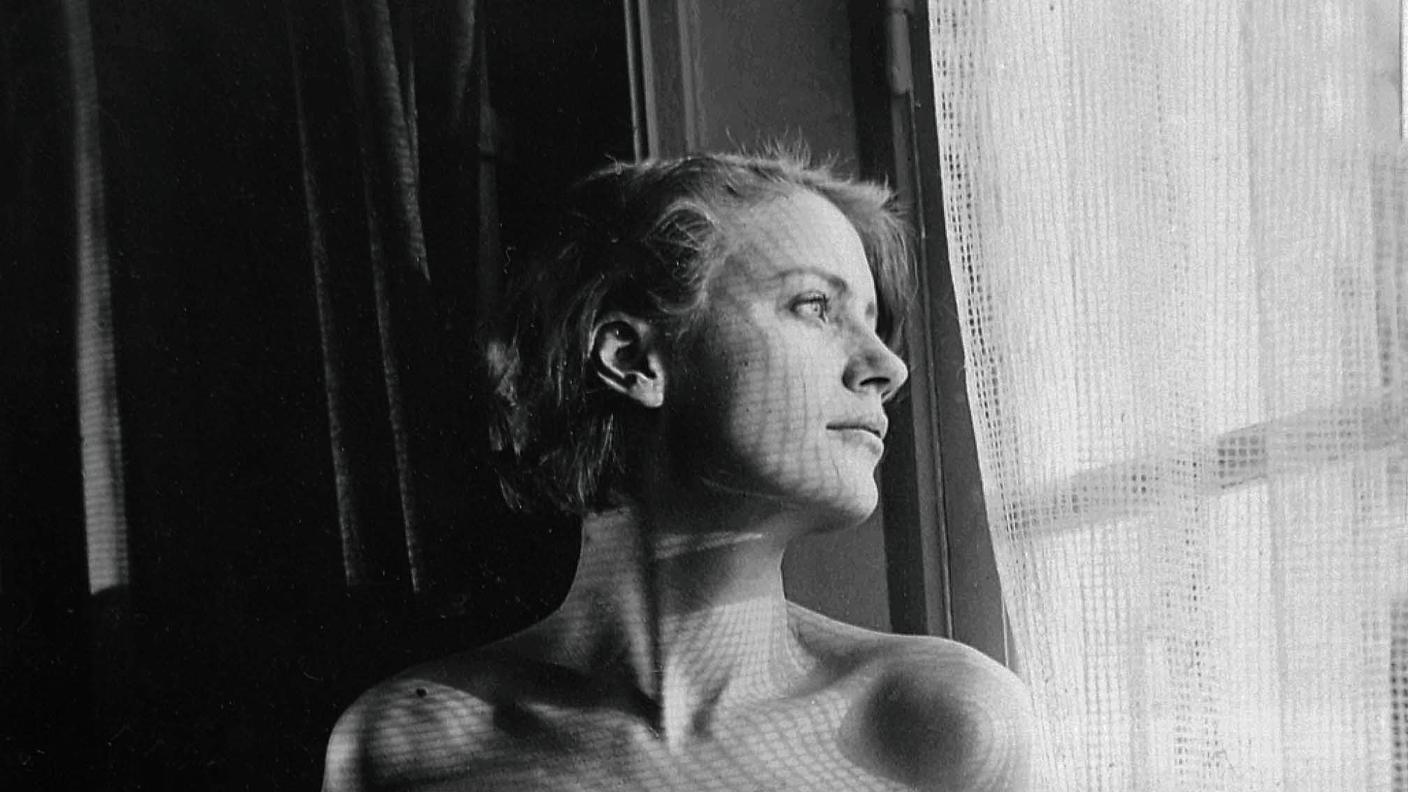 10_Lee Miller, 1930 ca. © Man Ray 2015 Trust, by SIAE 2025.jpg