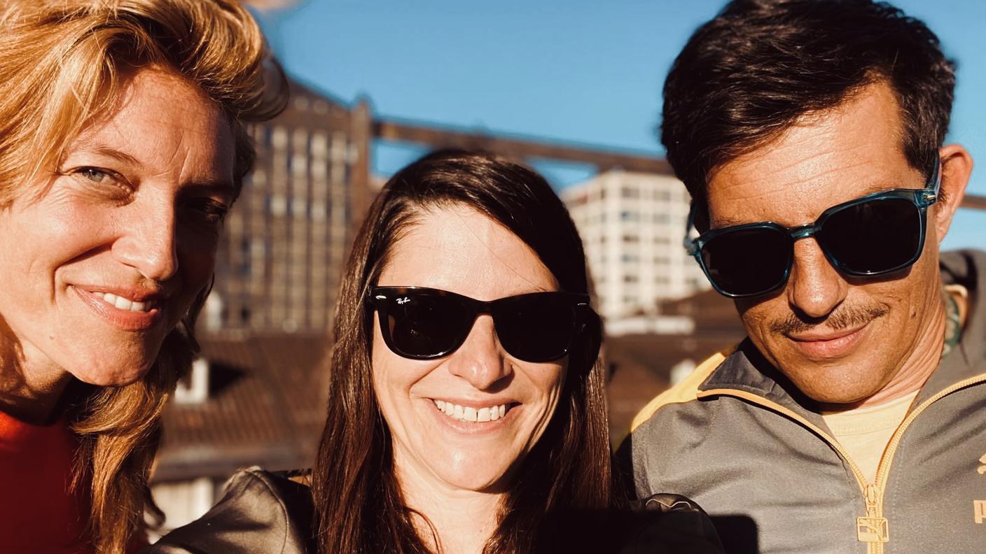 Sandra Romano (al centro) con Francesca Tappa e Michael Sauter (Dirty Slips)