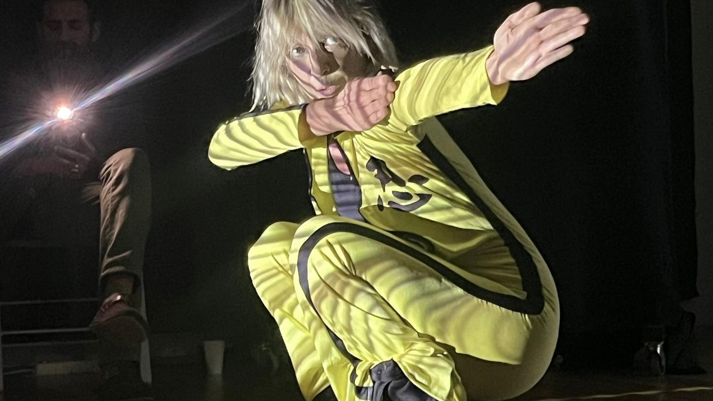 "Kill Zip", performance di Gudrun De Chirico