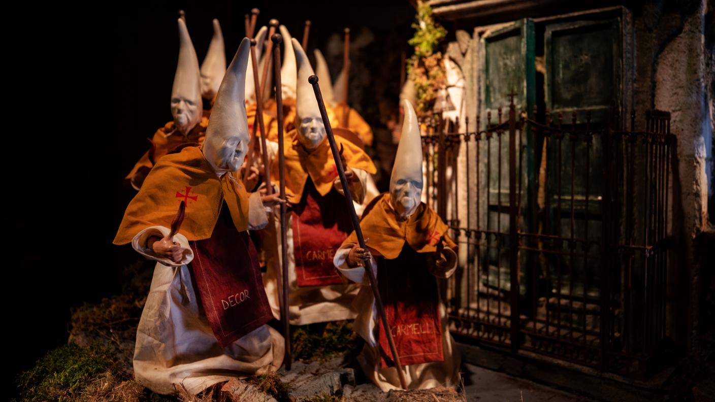 Carmelitani in processione 