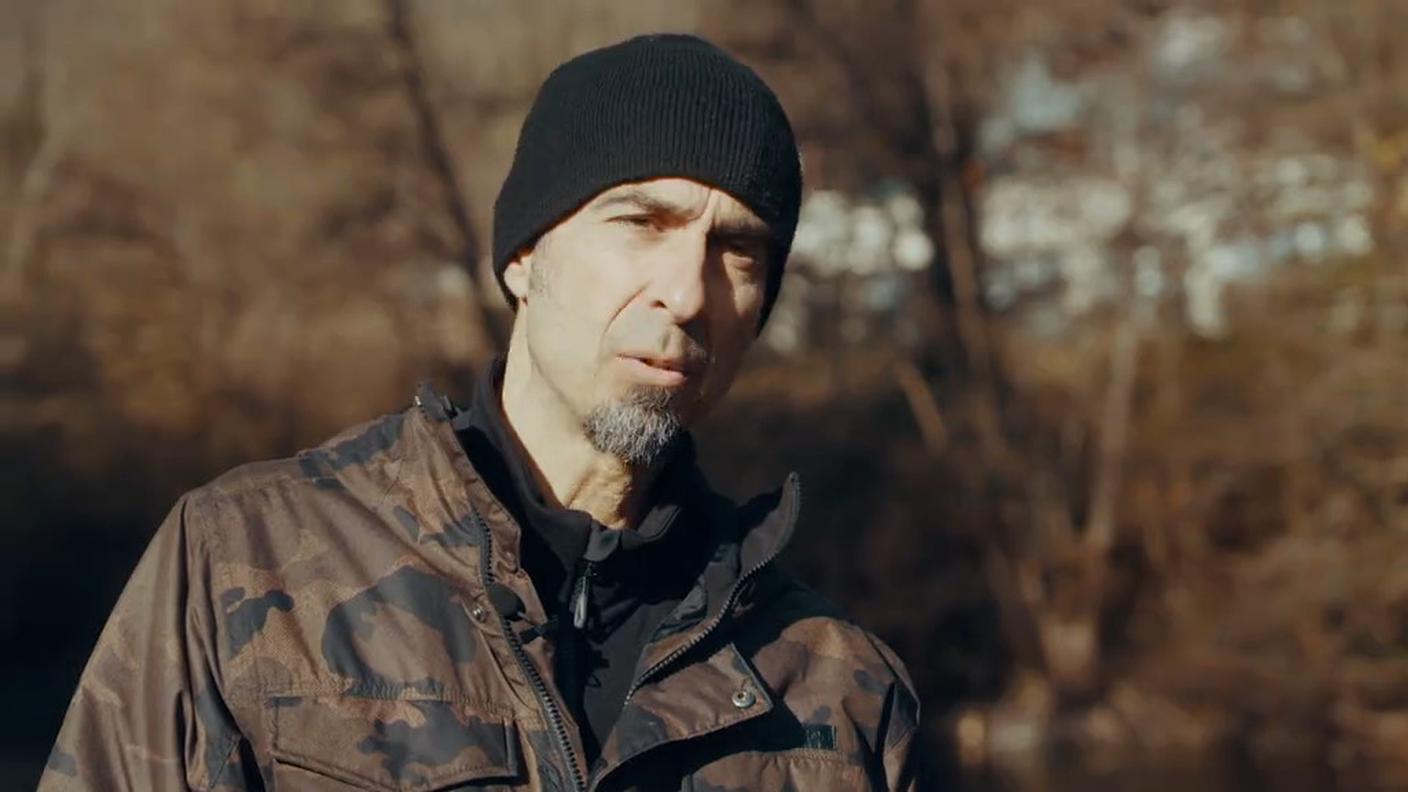 Ritratto di Fabio Andina tratto da servizio TG 18.11.2024 per la pubblicazione del libro Sedici mesi