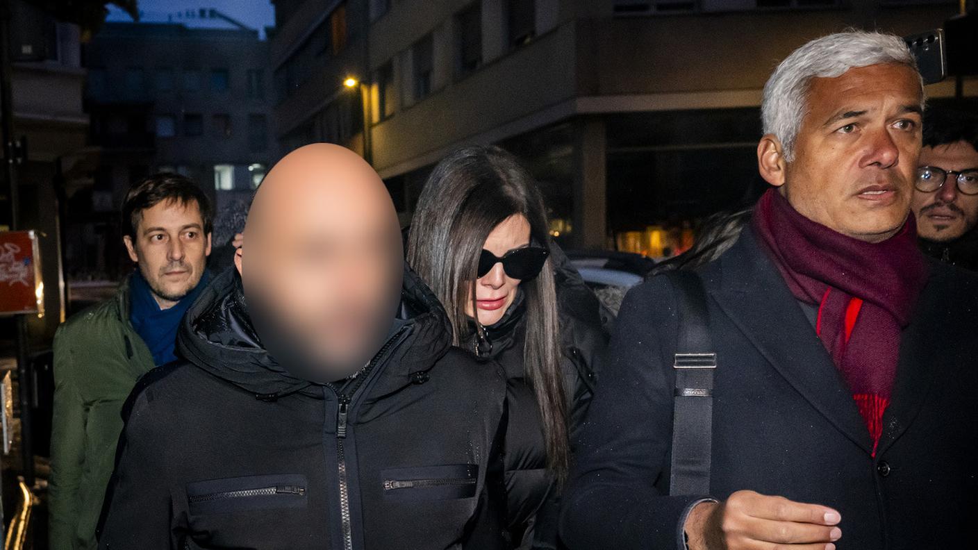 I coniugi Moretti questa mattina arrivando in Procura per l'udienza