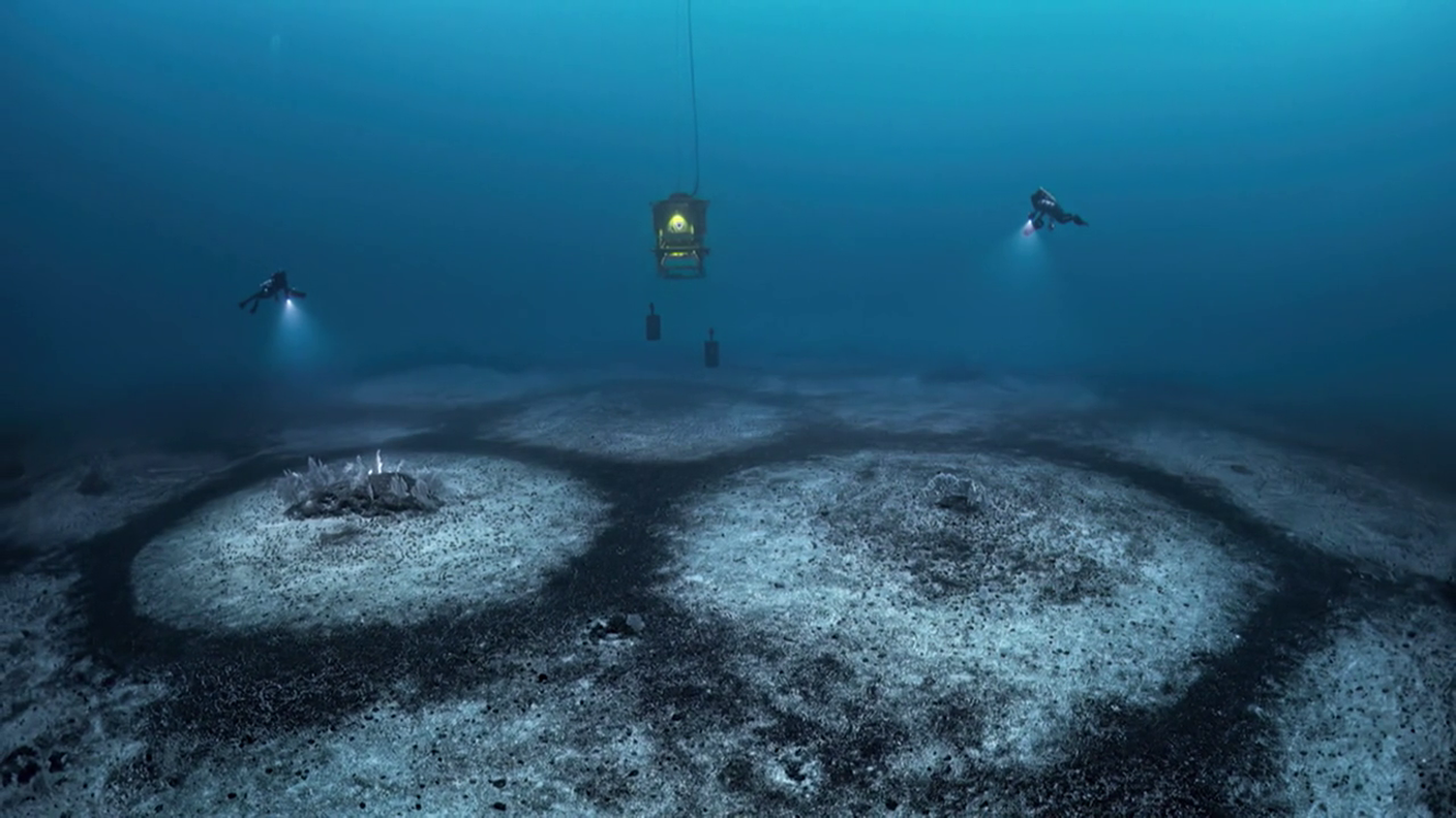 Un team di ricercatori in esplorazione 