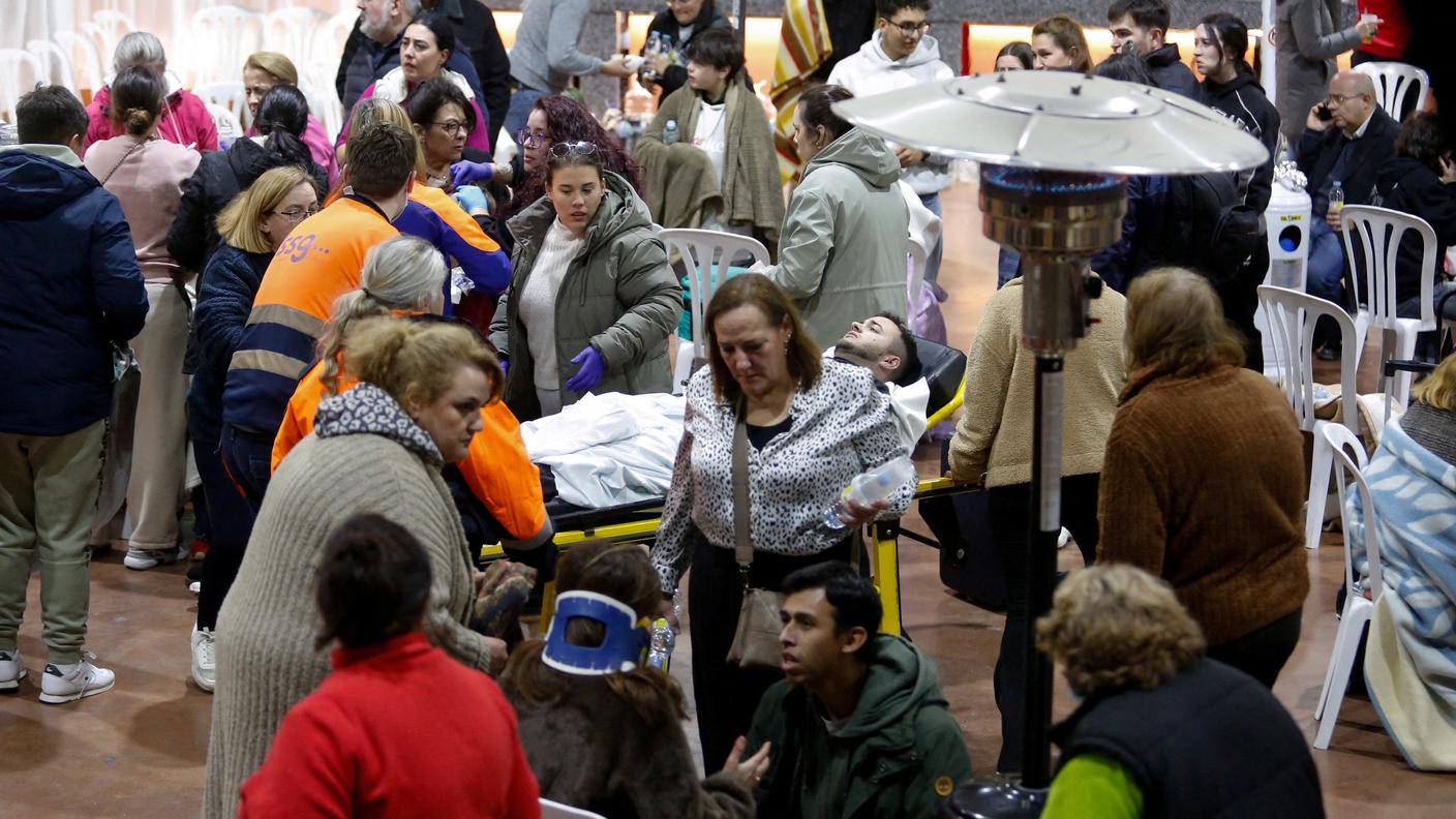 In un centro adibito a primo soccorso dopo lo scontro