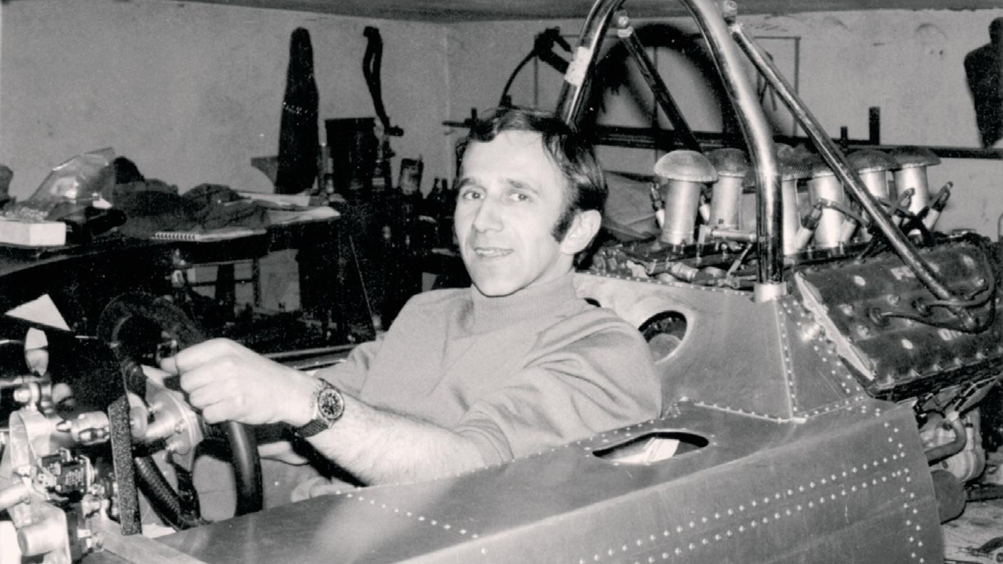 Silvio Moser durante la costruzione della Formula 1 a Novara