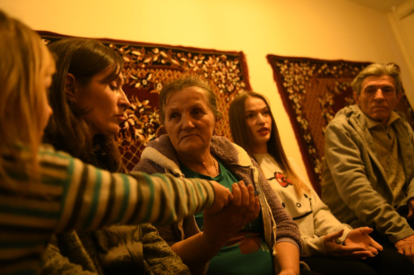 La famiglia Zhydkov, arrivata a Zaporizhzhia dal fronte una settimana