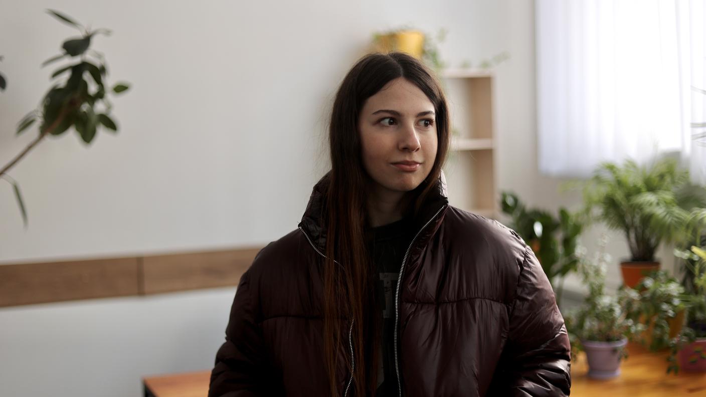 Katia, 16 anni, ha perso i genitori nella guerra in Ucraina