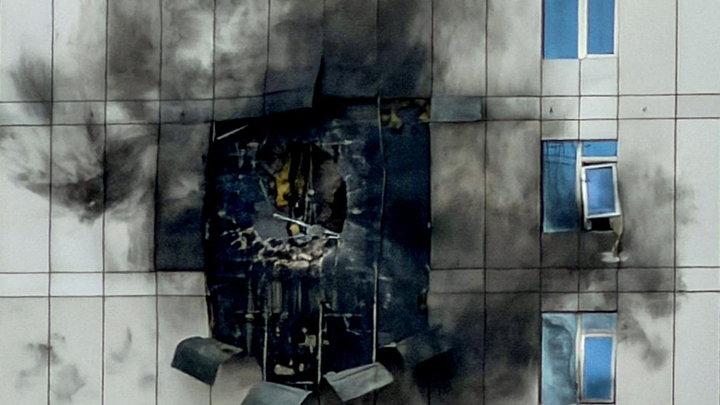 Manama: in una foto dello scorso 1° marzo, un palazzo danneggiato da un drone iraniano