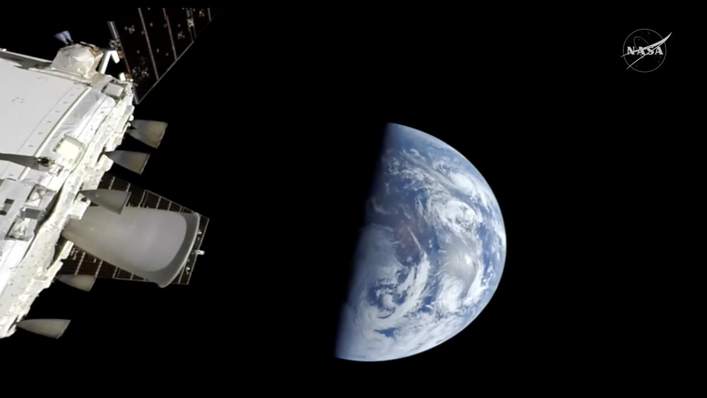 Orion rientra sulla Terra