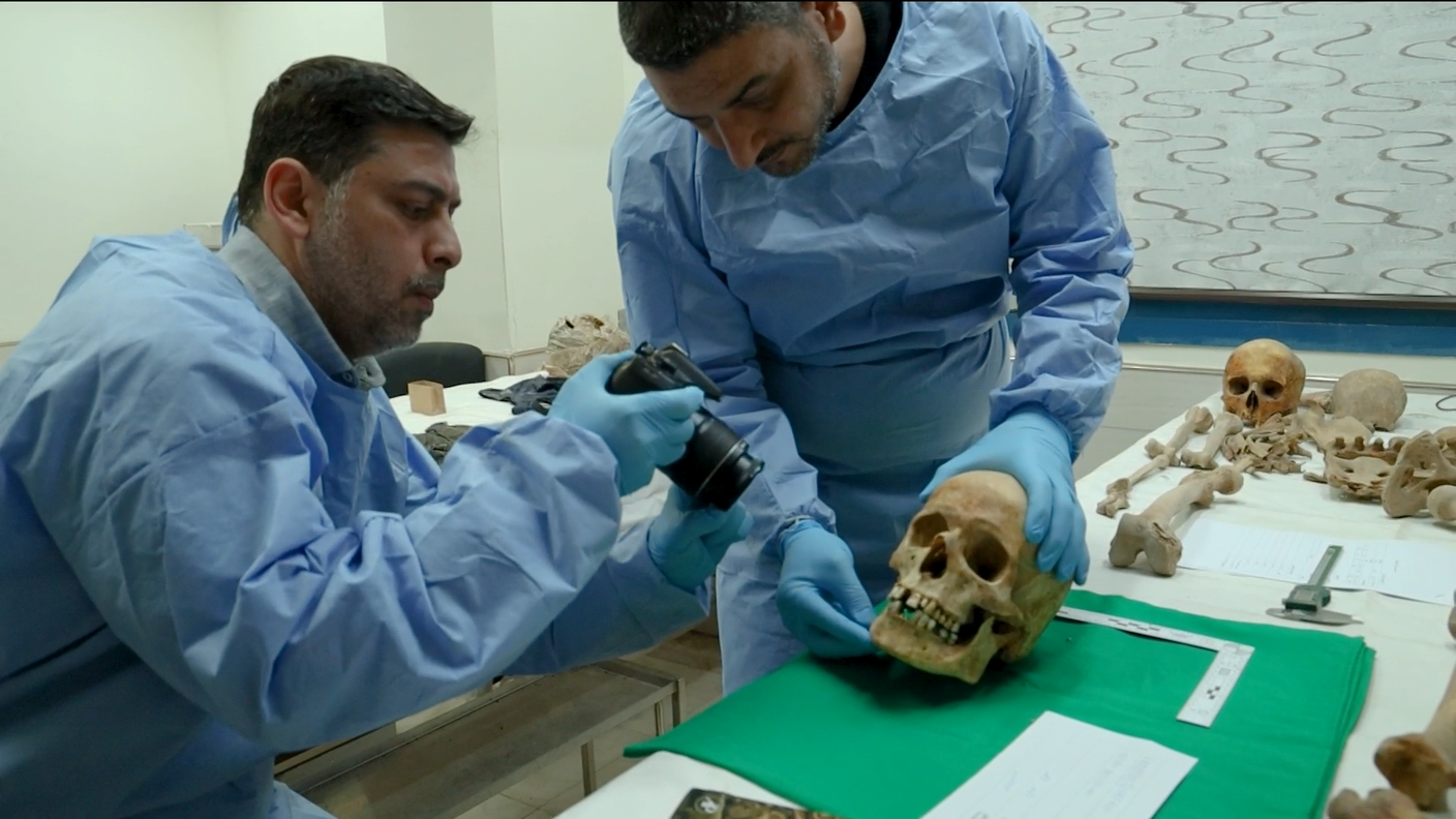 Nel centro di identificazioni di Damasco