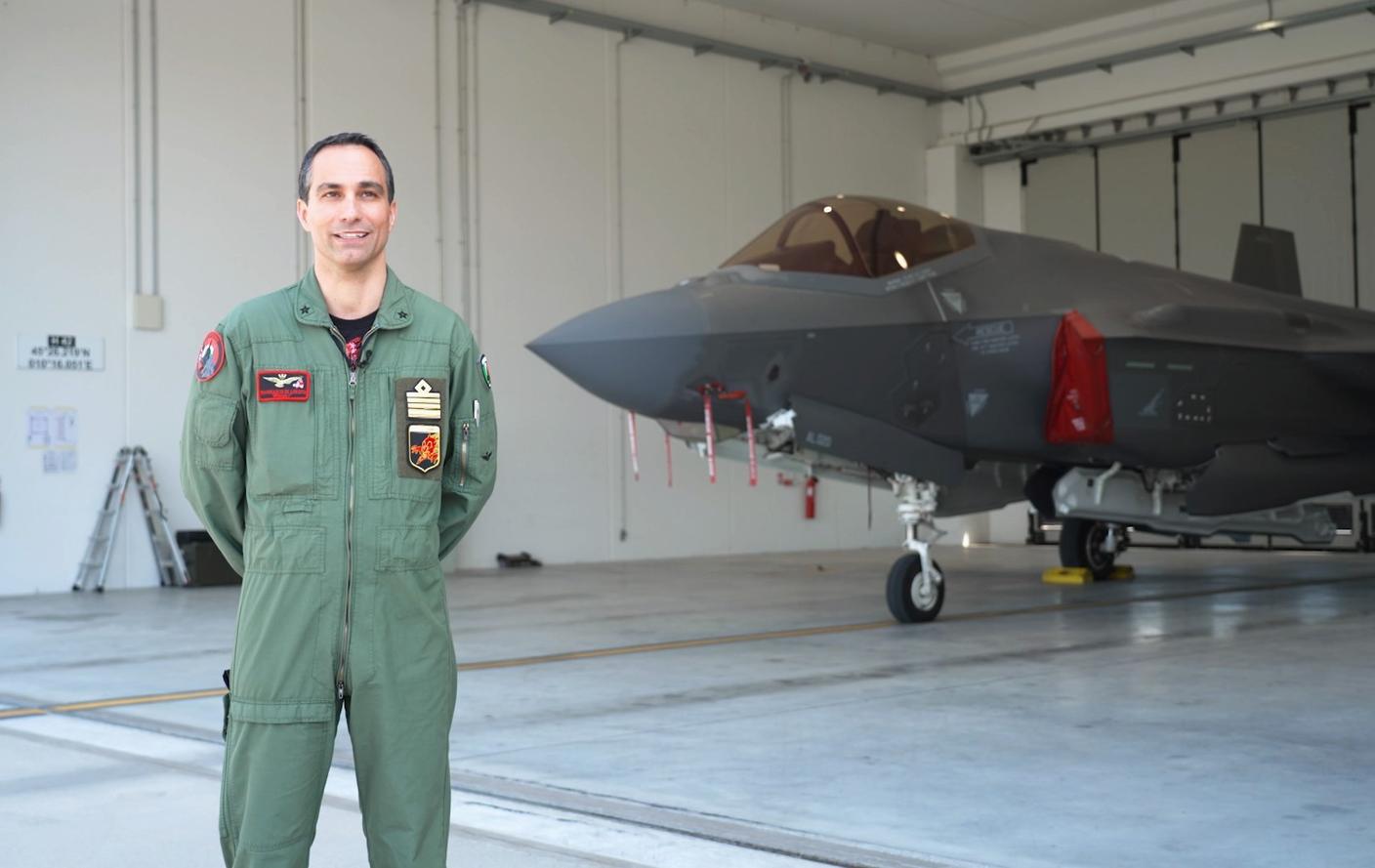 Il colonnello Gianmarco Di Loreto, primo pilota italiano degli F-35 e comandante del 6o Stormo dell'aeronautica militare italiana