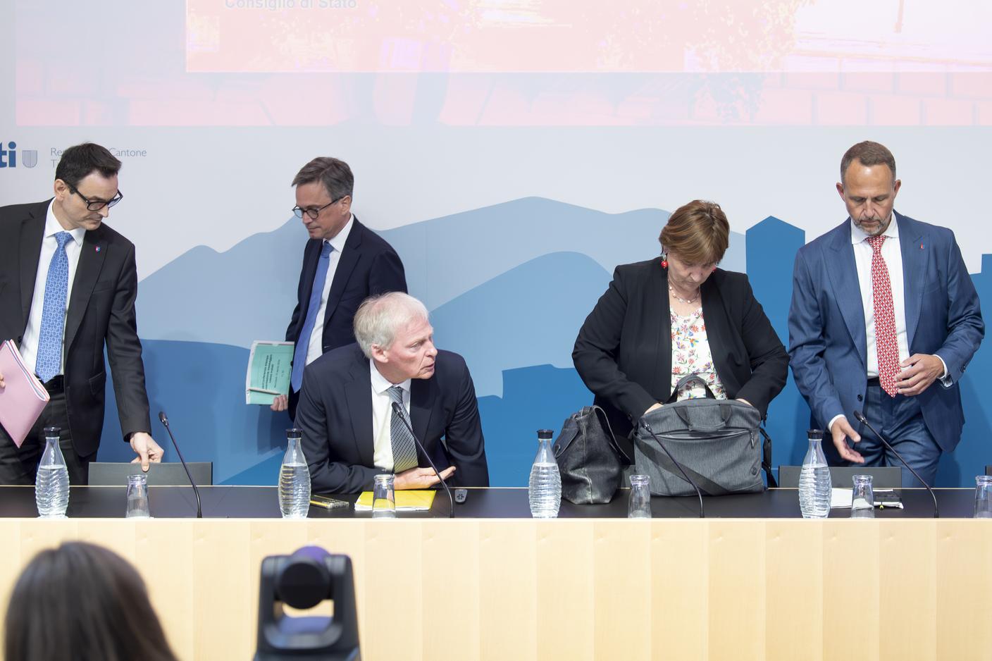 Il Consiglio di Stato ticinese in una fotografia dello scorso 15 aprile