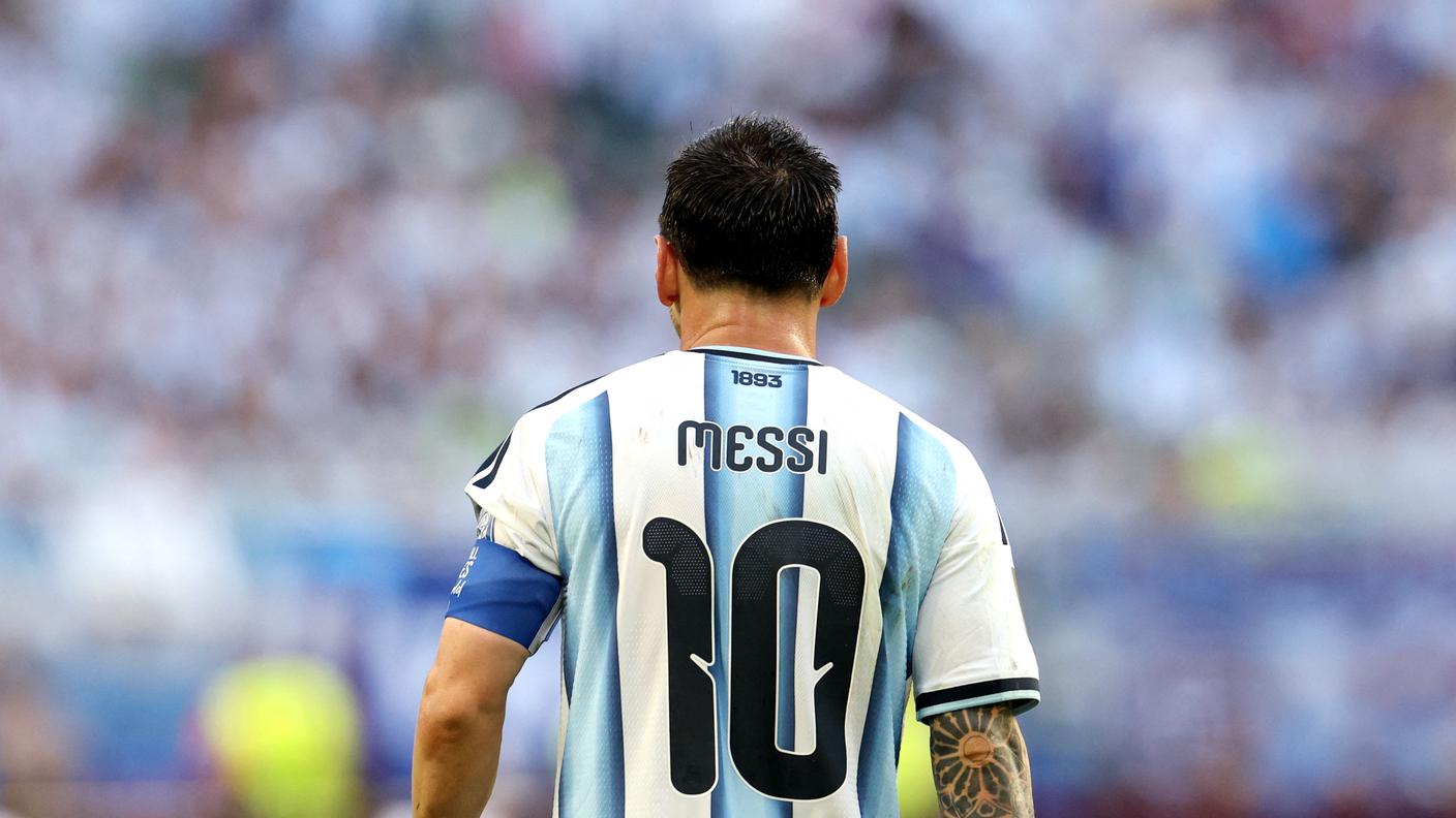 2026-07-03T222830Z_636787105_UP1EM731QFHOU_RTRMADP_3_SOCCER-WORLDCUP-ARG-CPV.JPG