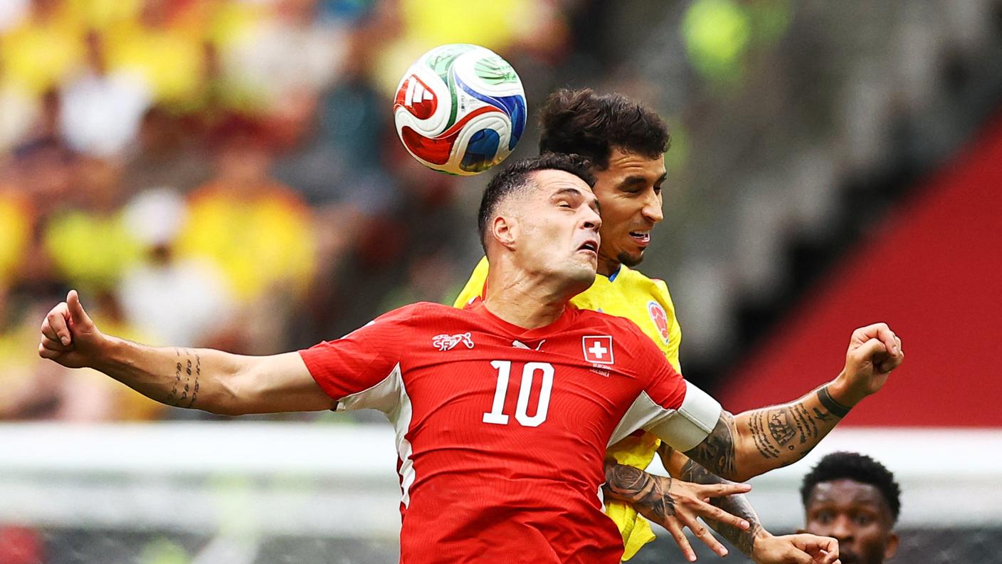 2026-07-07T201341Z_1512362539_UP1EM771K6RCK_RTRMADP_3_SOCCER-WORLDCUP-SWI-COL.JPG