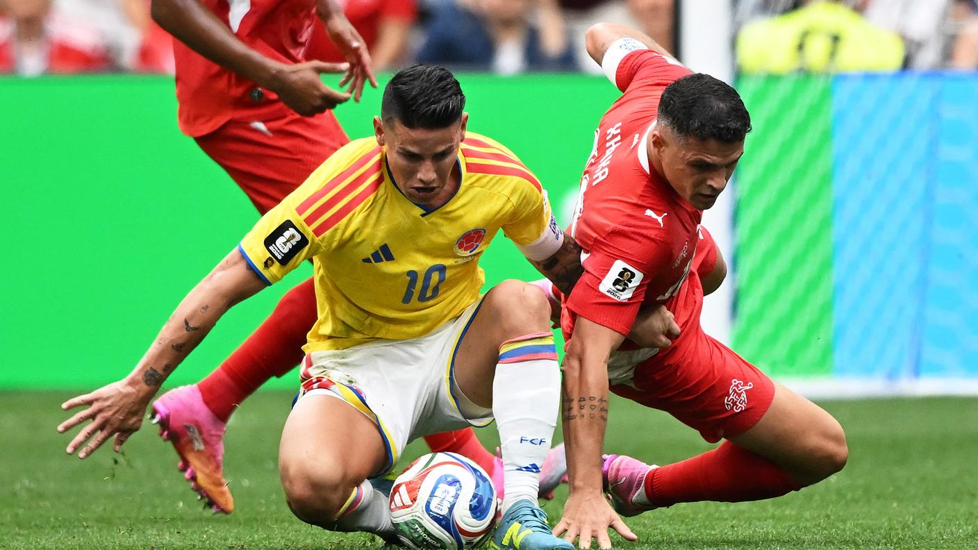 2026-07-07T203552Z_266351651_UP1EM771L7RDT_RTRMADP_3_SOCCER-WORLDCUP-SWI-COL.JPG