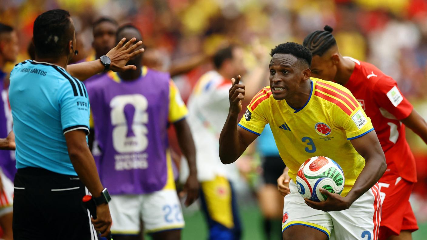 2026-07-07T220849Z_1995491511_UP1EM771PINJ9_RTRMADP_3_SOCCER-WORLDCUP-SWI-COL.JPG