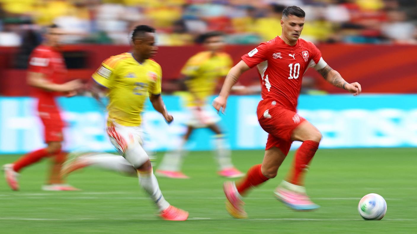 2026-07-07T222344Z_1194529440_UP1EM771Q7IJT_RTRMADP_3_SOCCER-WORLDCUP-SWI-COL.JPG