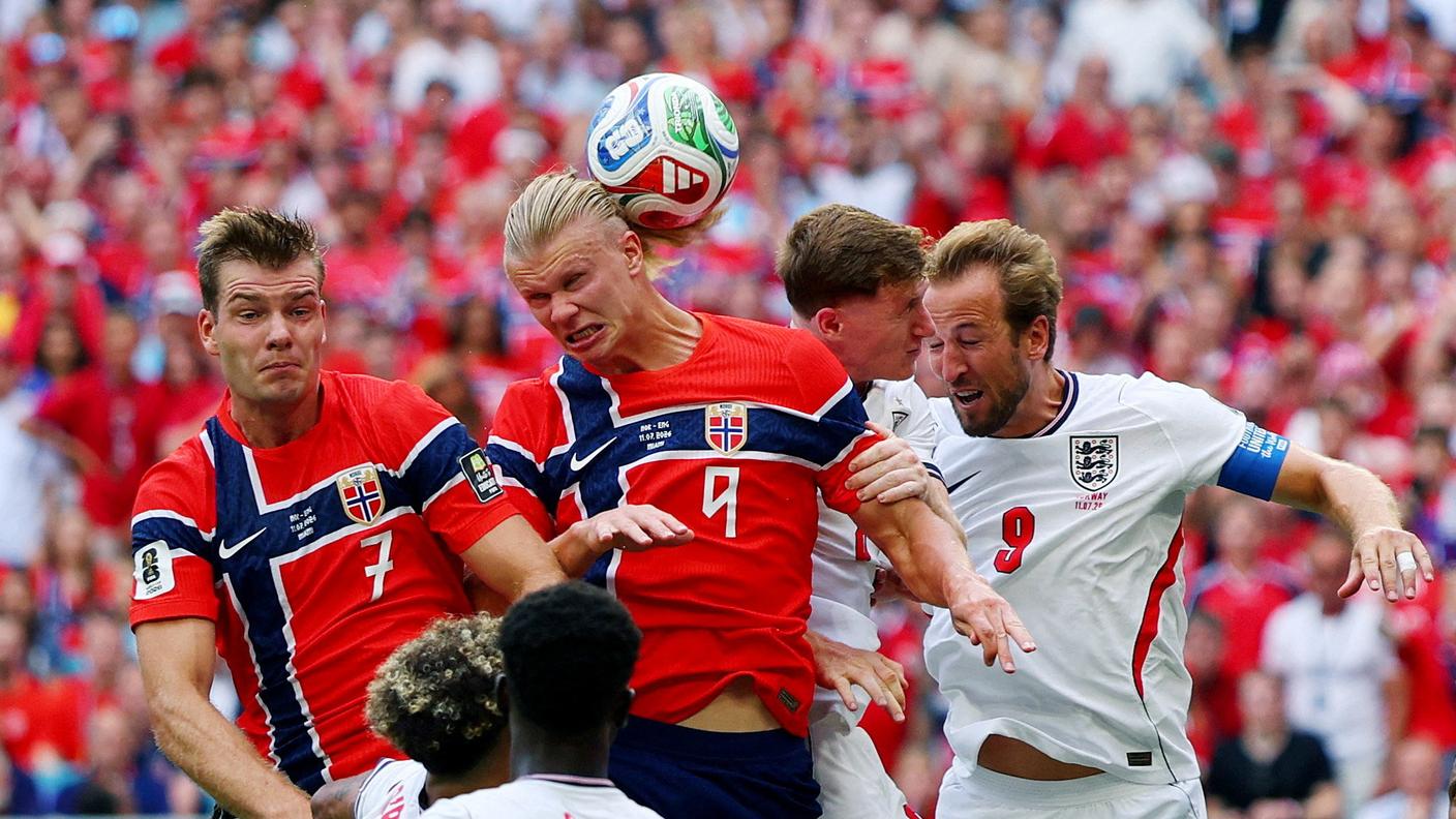 2026-07-11T225240Z_183707325_UP1EM7B1QAR2E_RTRMADP_3_SOCCER-WORLDCUP-NOR-ENG.JPG