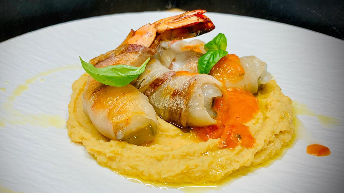 Vellutata ai ceci con gamberoni al lardo.jpeg