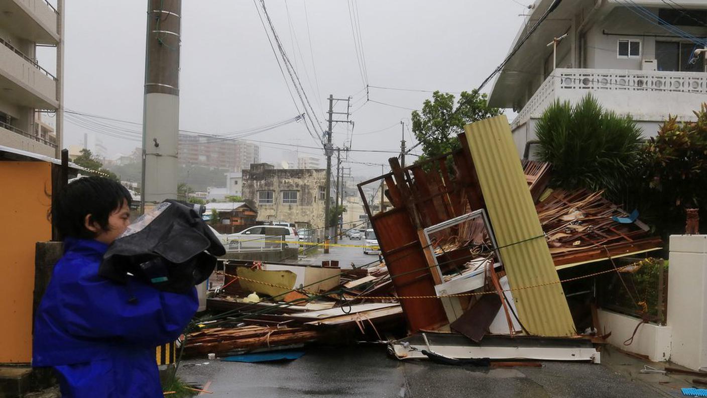 Il tifone Neoguri devasta il Giappone del sud