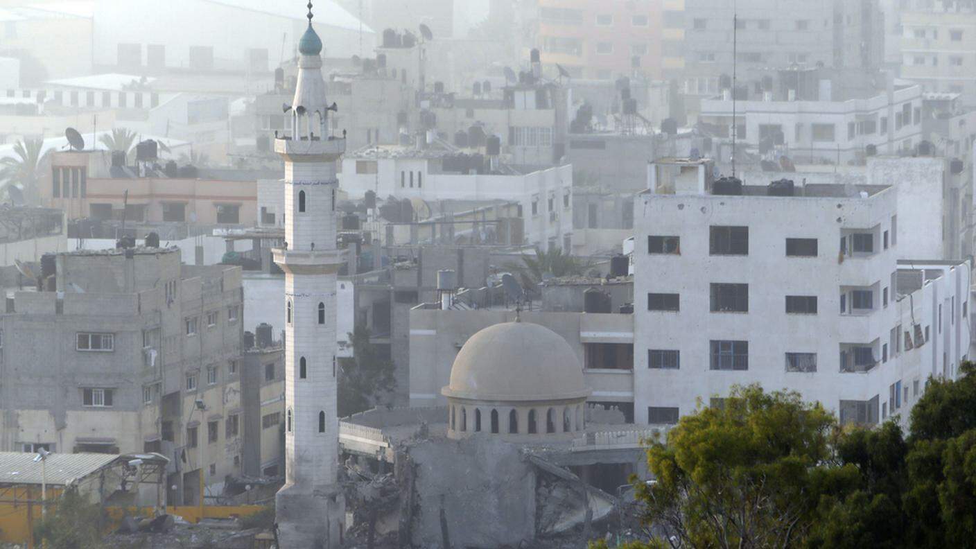 La città di Gaza martedì mattina