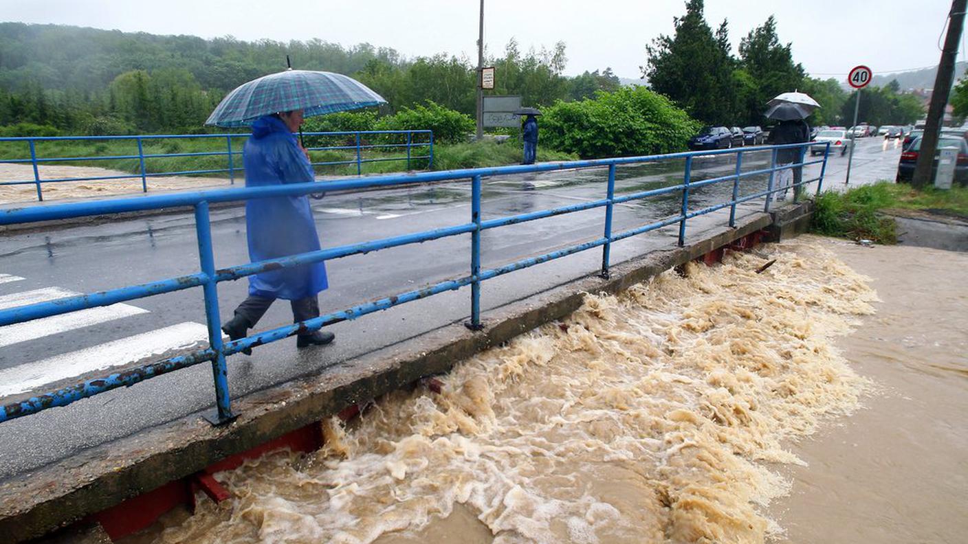 Un ponte alla periferia di Belgrado