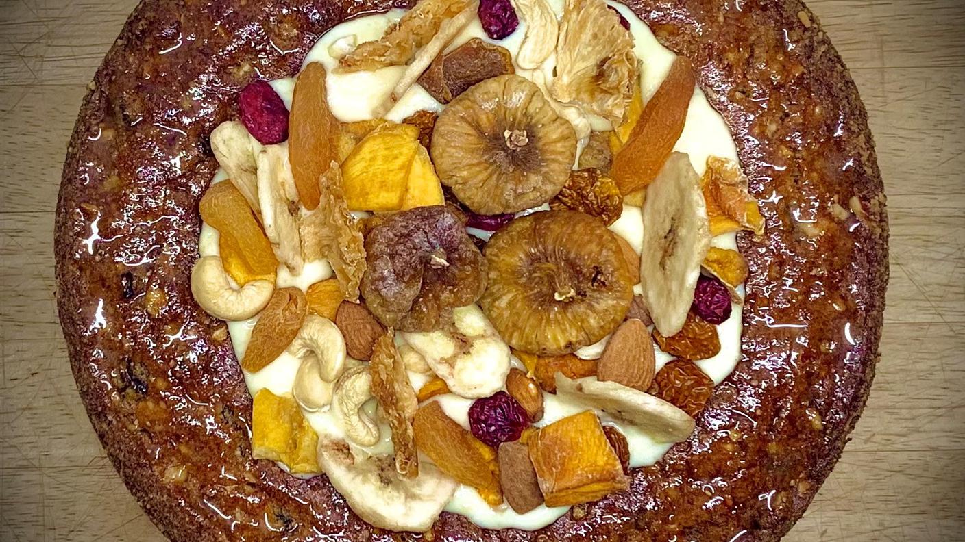 2021.01.25 Torta di frutta secca con glassata all'arancia.jpg