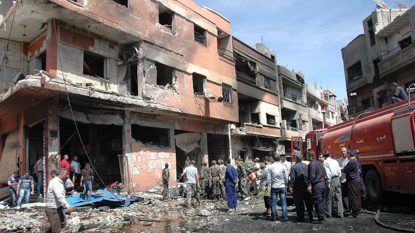 I bombardamenti hanno distrutto tutta la città