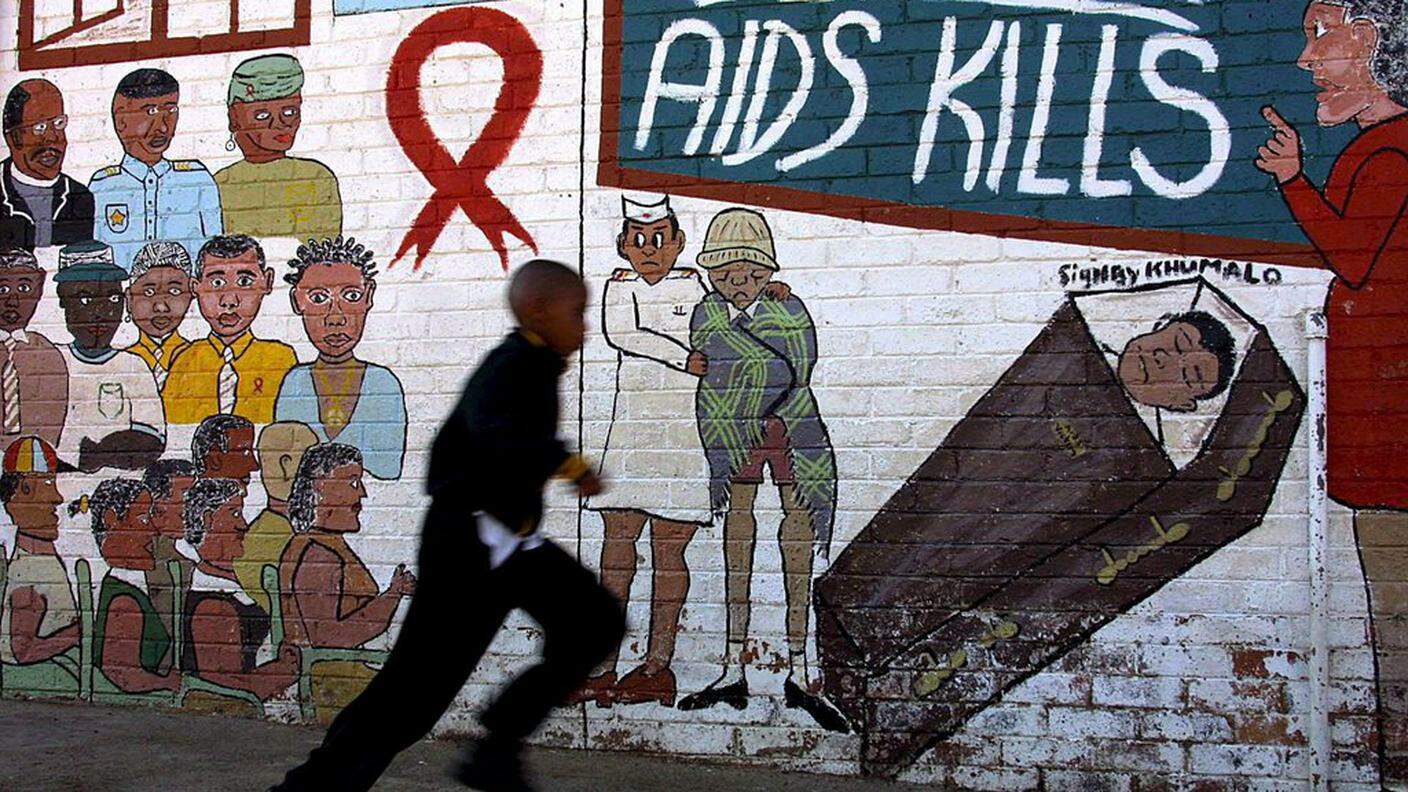 Un murales all'esterno di una scuola a Johannesburg, Sud Africa