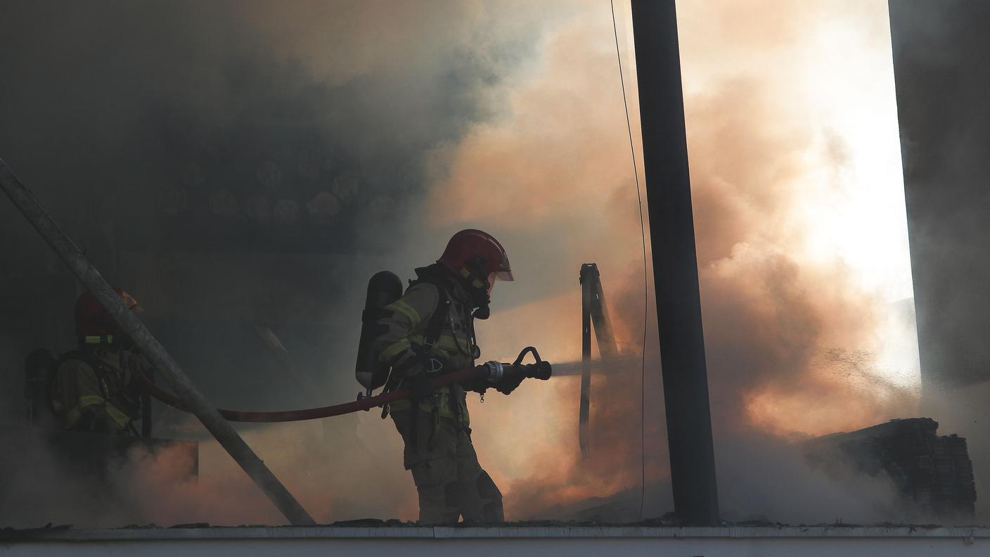 Il fuoco all'origine di meno della metà delle chiamate