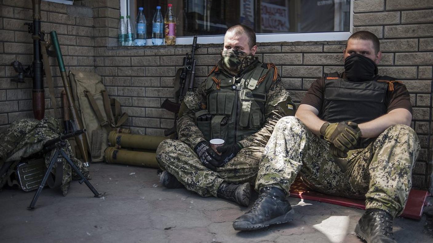 Filorussi (foto) e forze nazionali si fronteggiano ormai da settimane nell'est dell'Ucraina