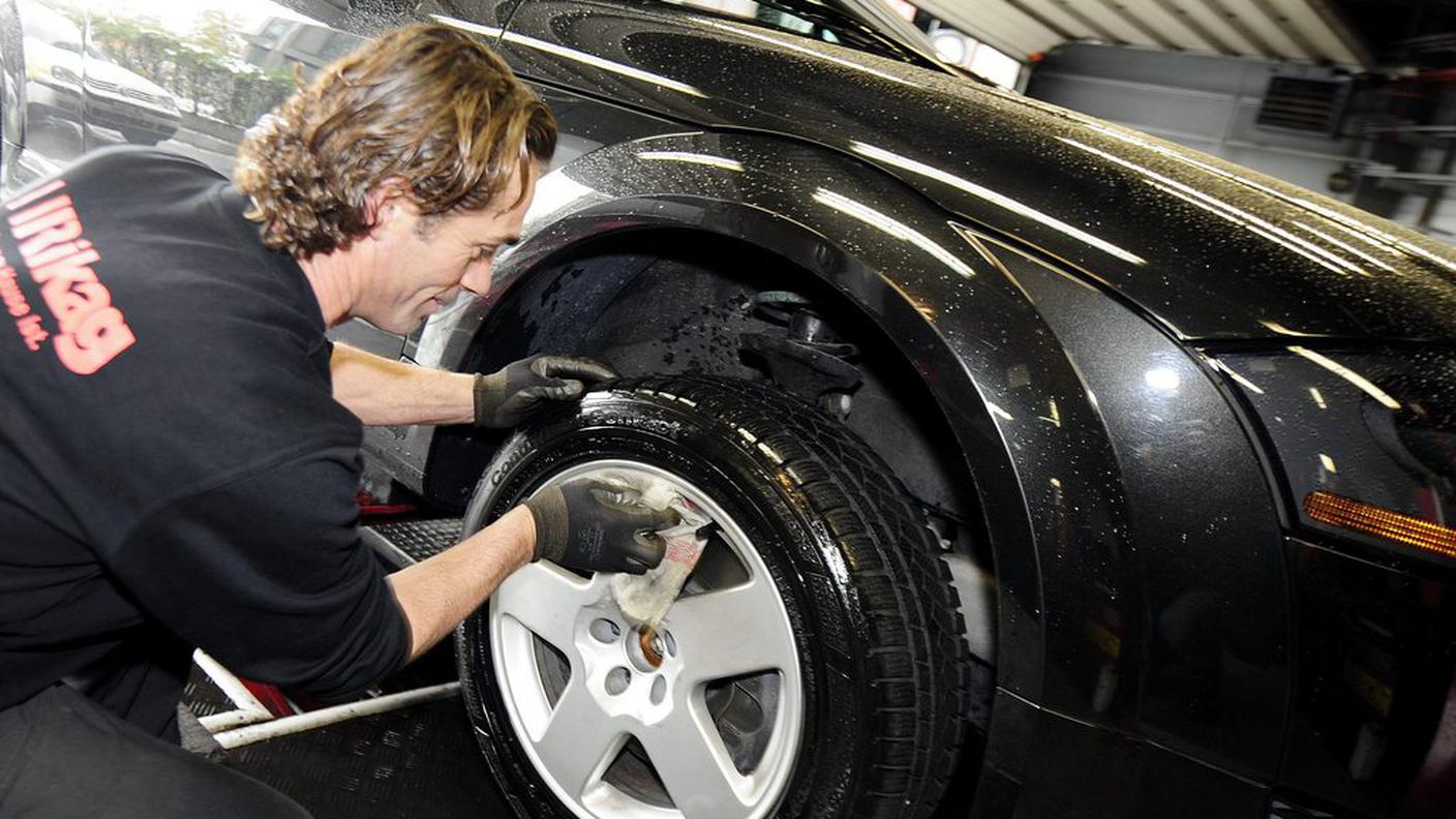 L'UPSA osteggia il passaggio a sei anni per il controllo delle auto