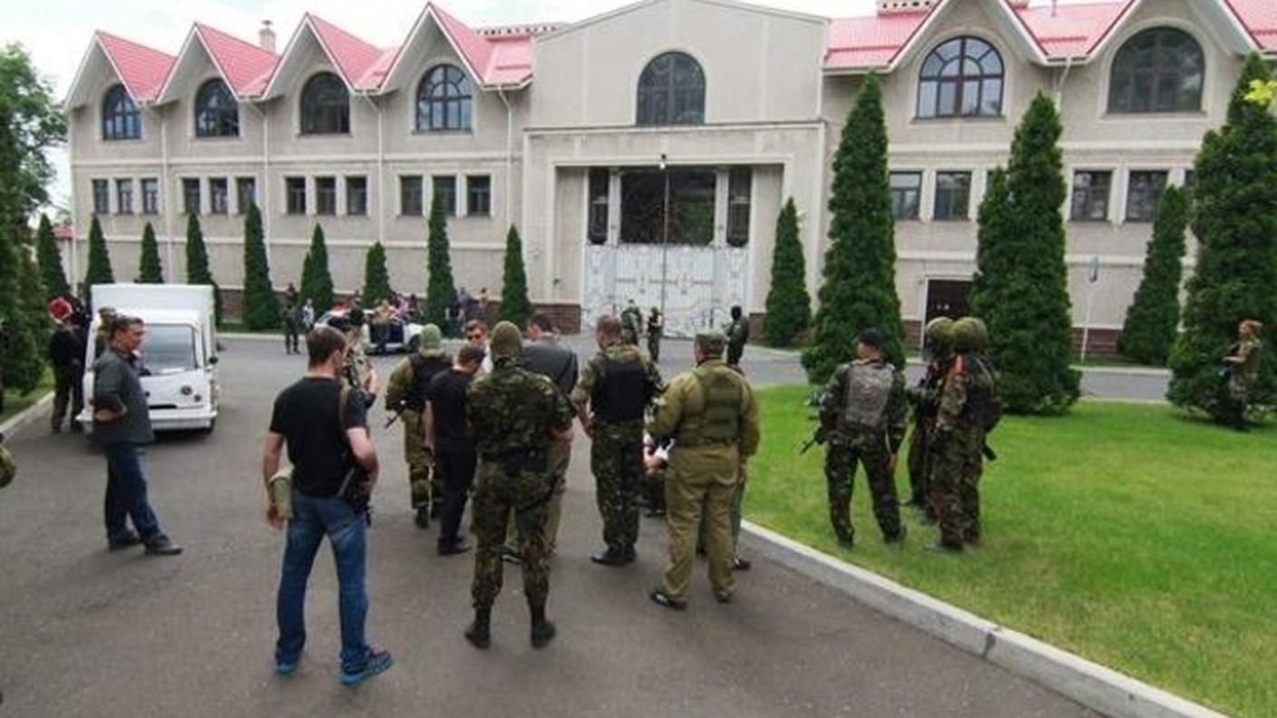 Gli osservatori dell'OSCE sono stati fermati nei pressi di Donetsk