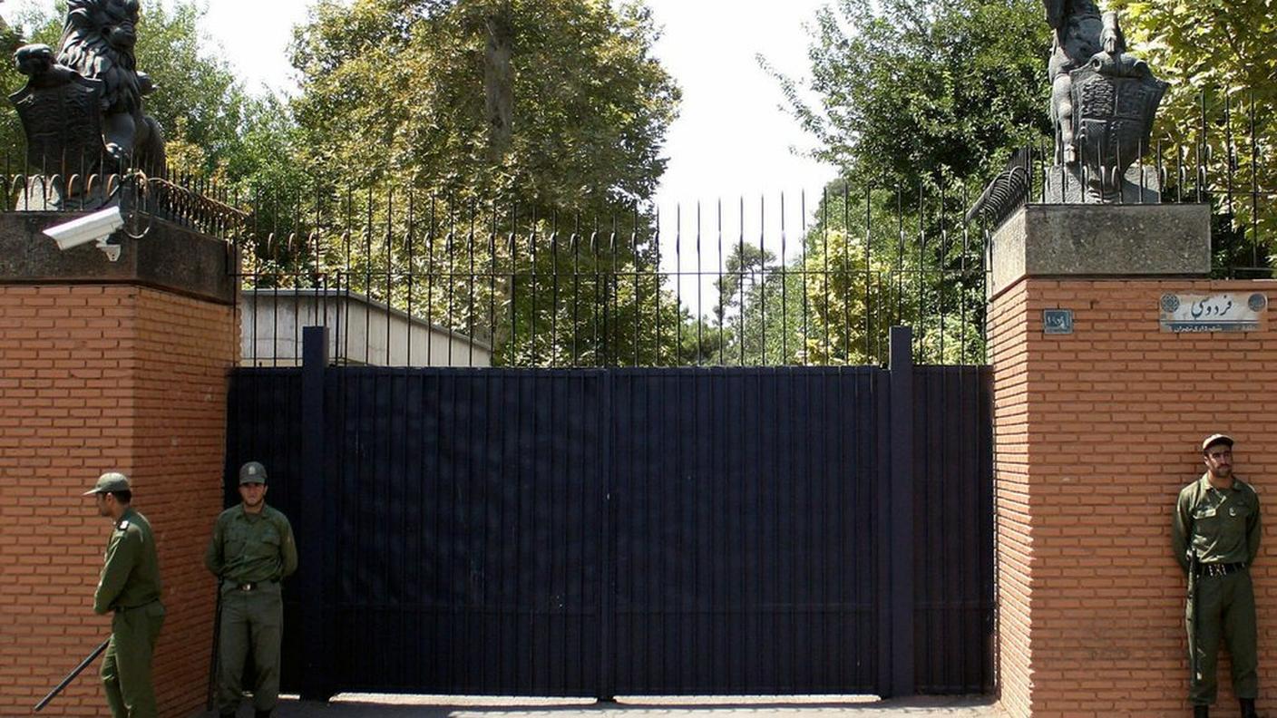La sede della rappresentanza diplomatica britannica a Teheran