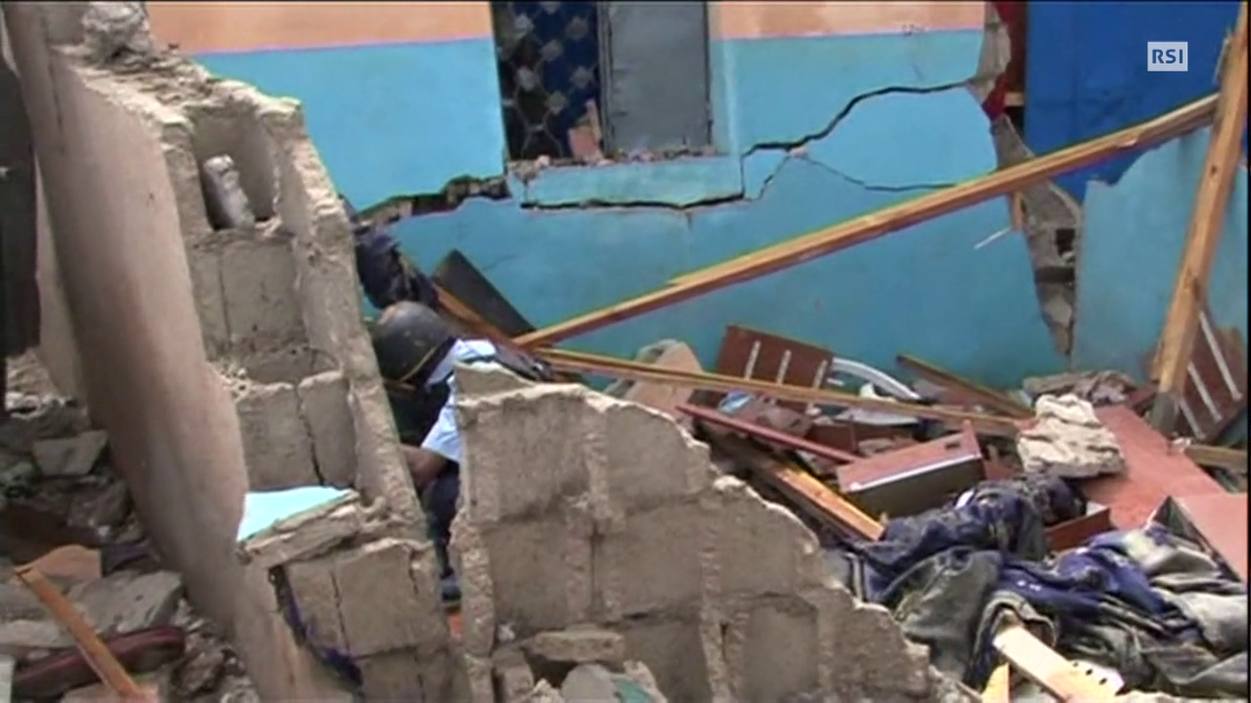 Le prime immagini dell'attentato in Somalia