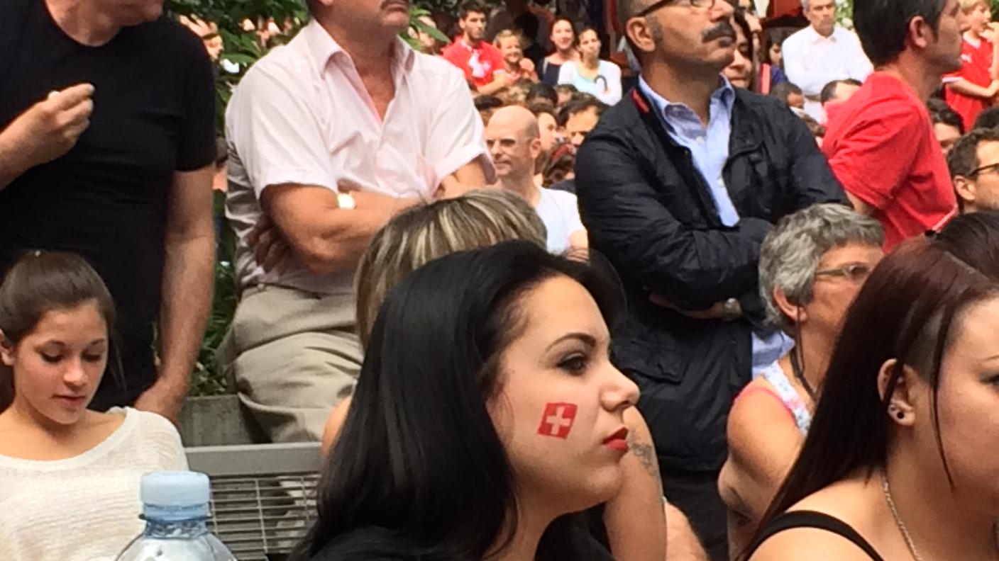 Tifosi in piazza a Chiasso