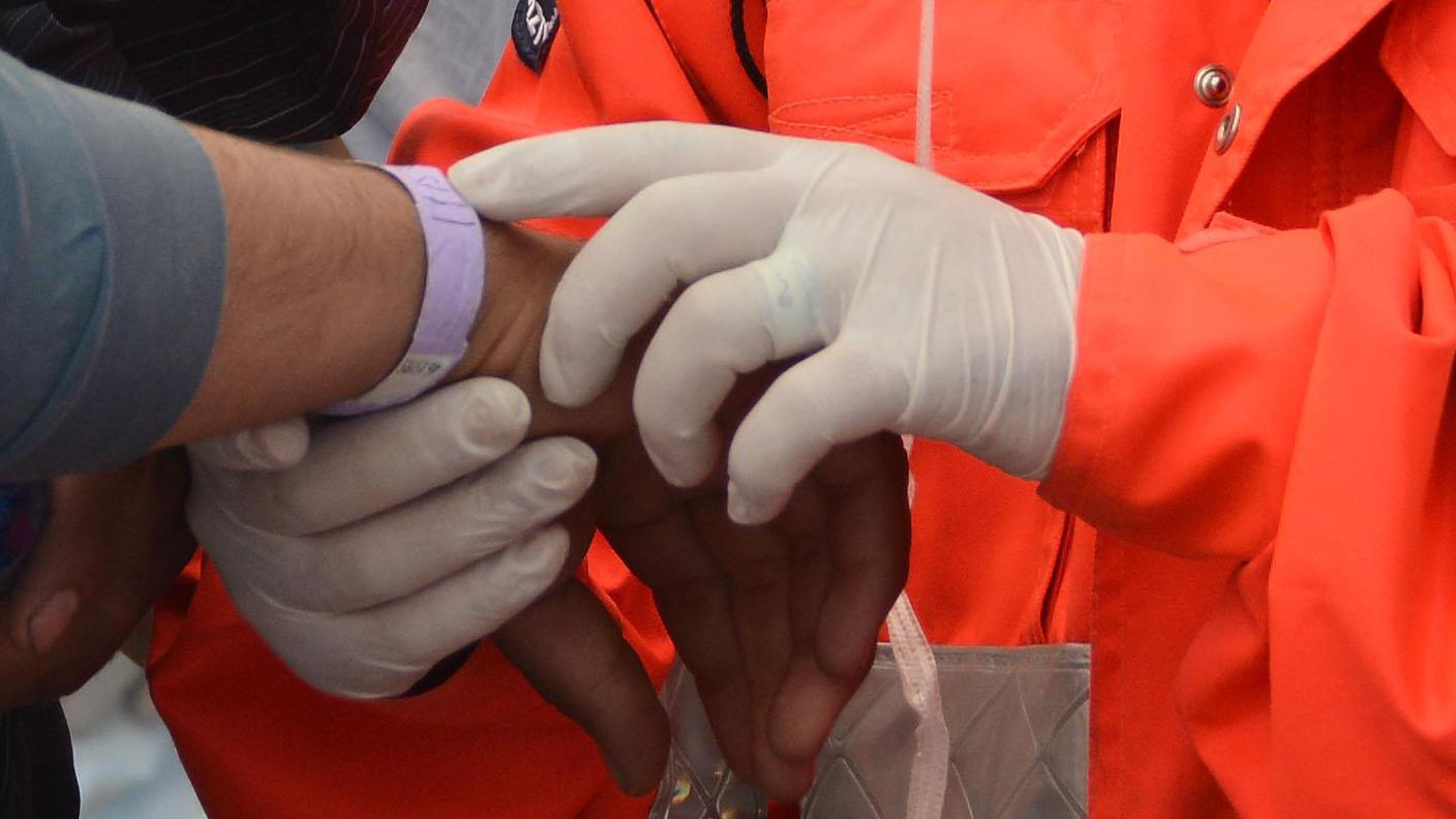 I sopravvissuti sono sottoposti a controlli sanitari