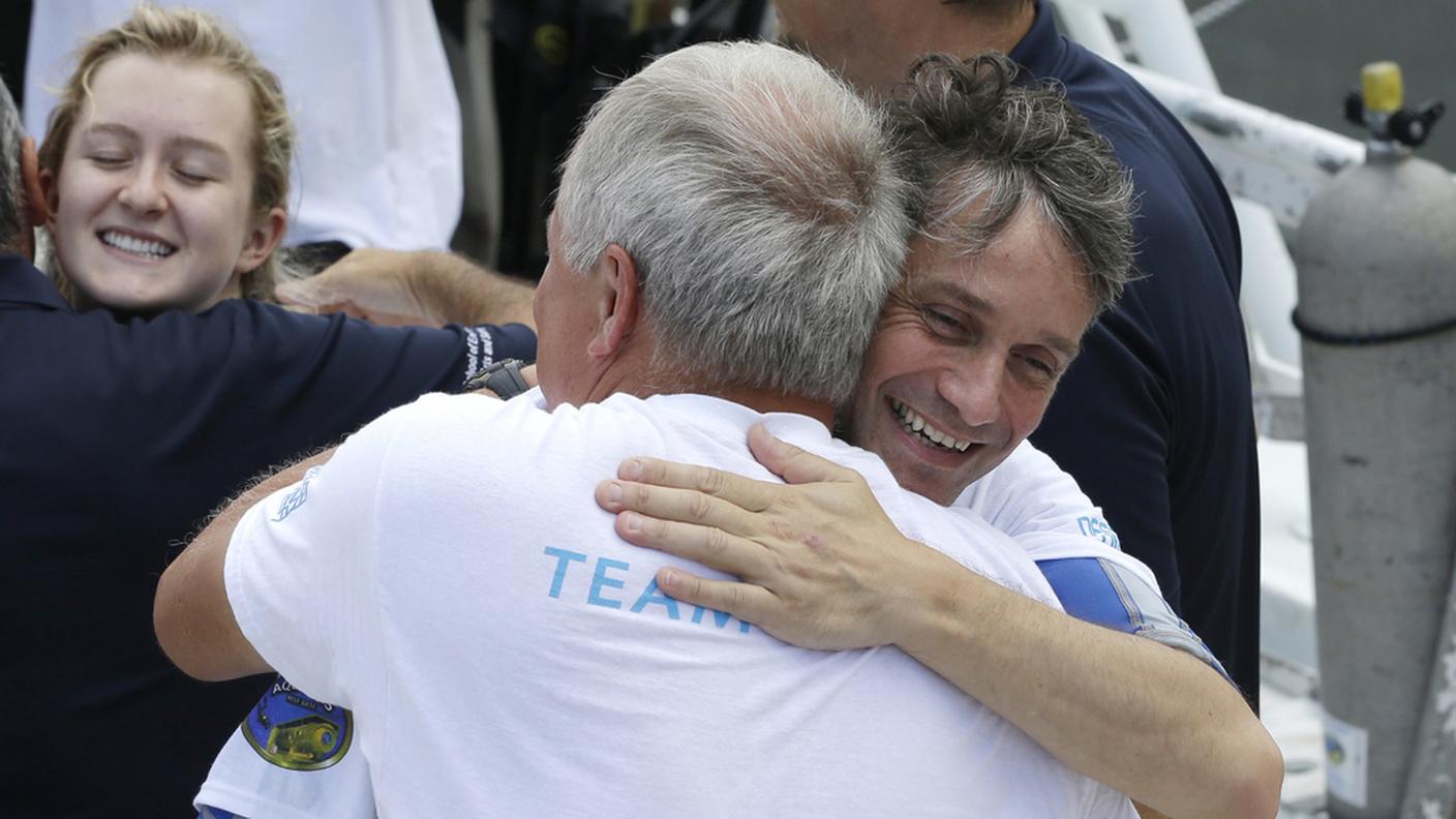 Fabien Cousteau in un'immagine scattata al suo ritorno in superficie