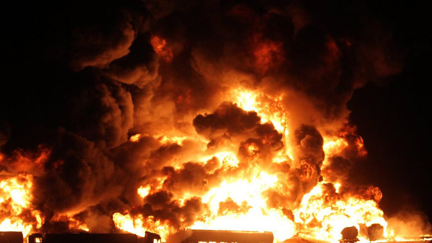 I mezzi con il carburante raggiunti dai razzi