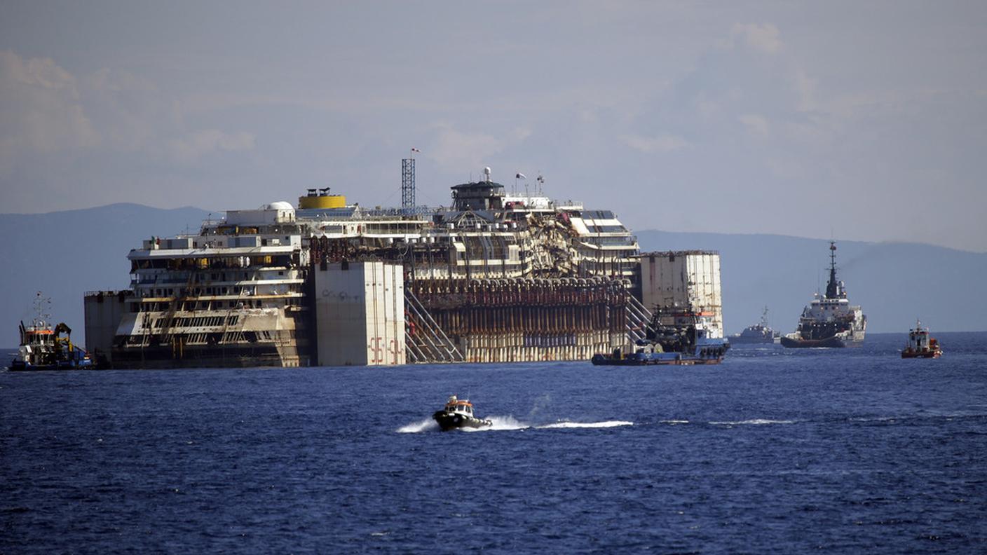 Iniziato l'ultimo viaggio della Costa Concordia