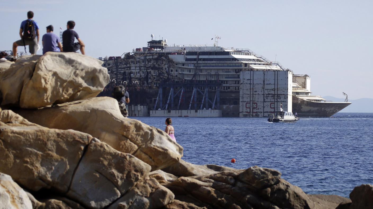 Iniziato l'ultimo viaggio della Costa Concordia