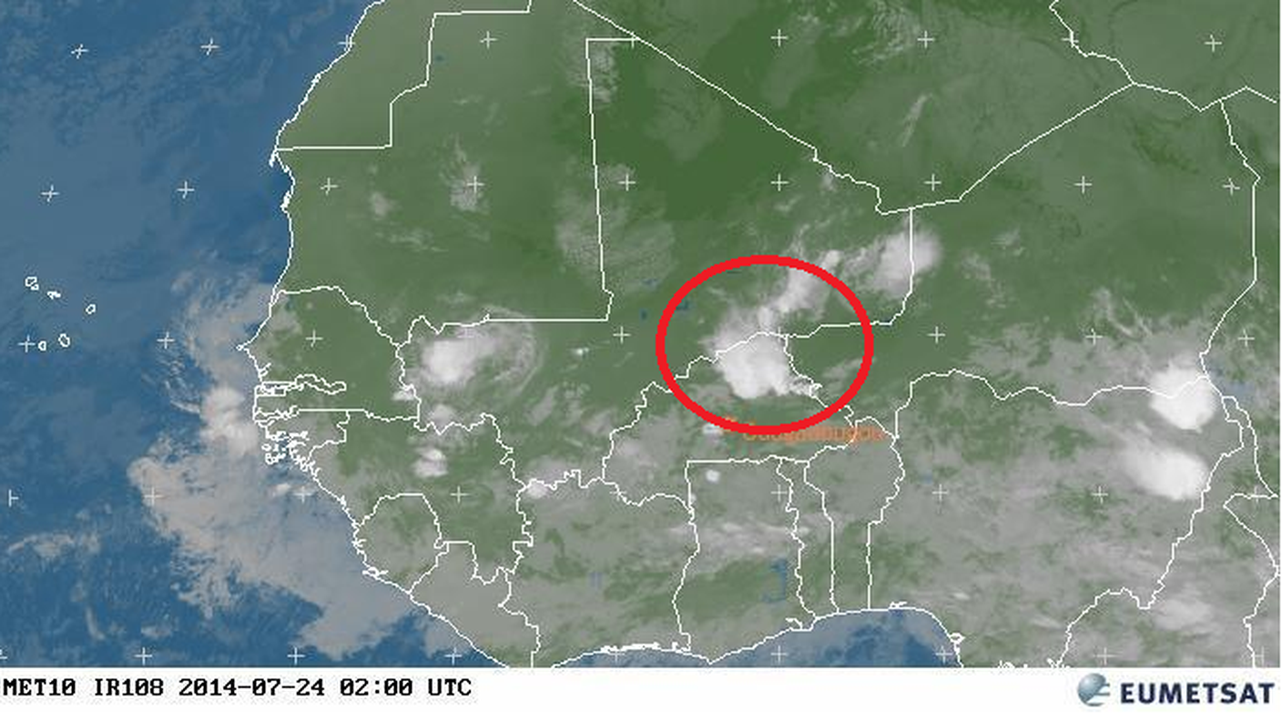 La tempesta di sabbia dal satellite al momento del crash
