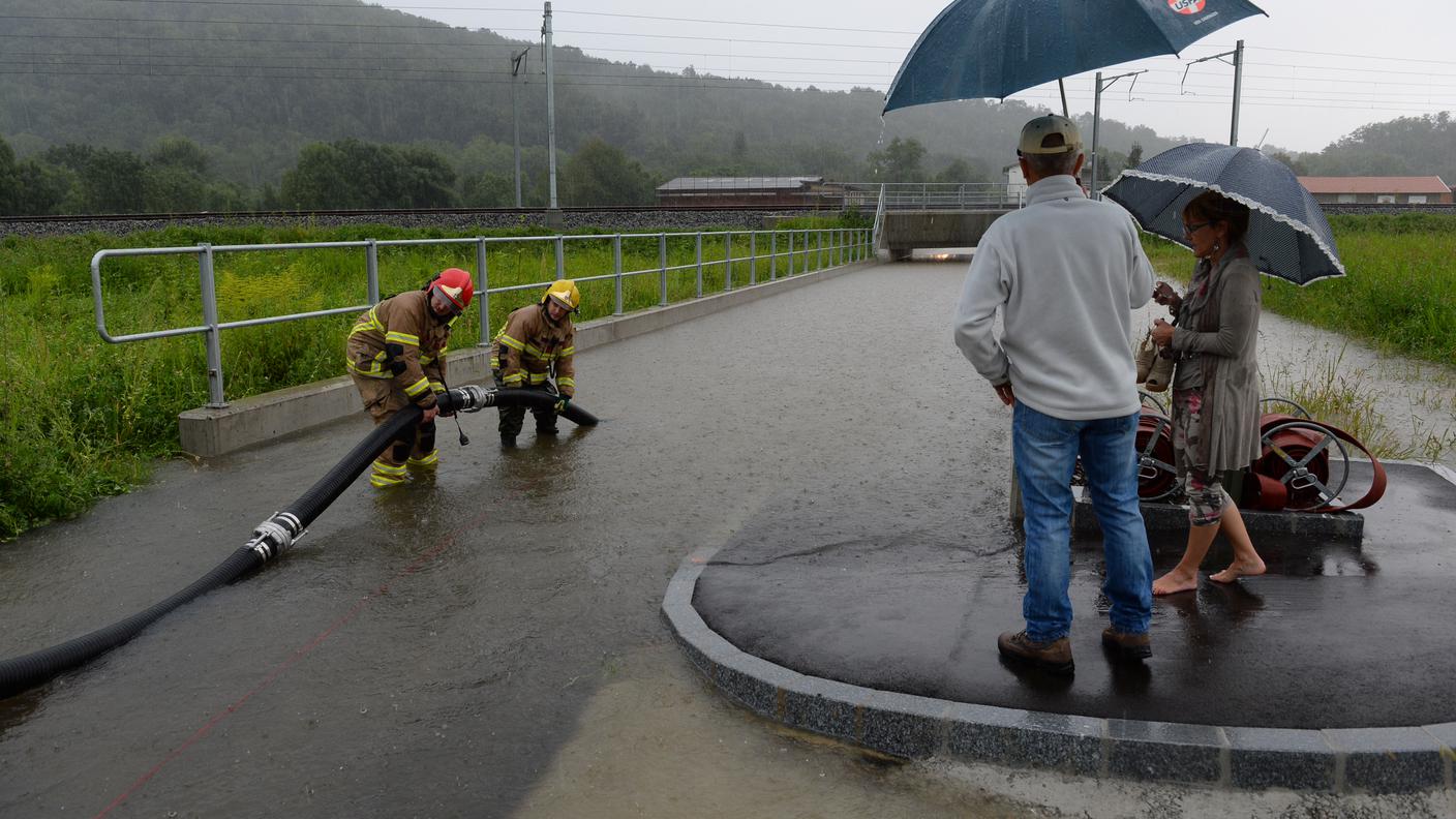 L'acqua nel sottopassaggio è alta 4 metri