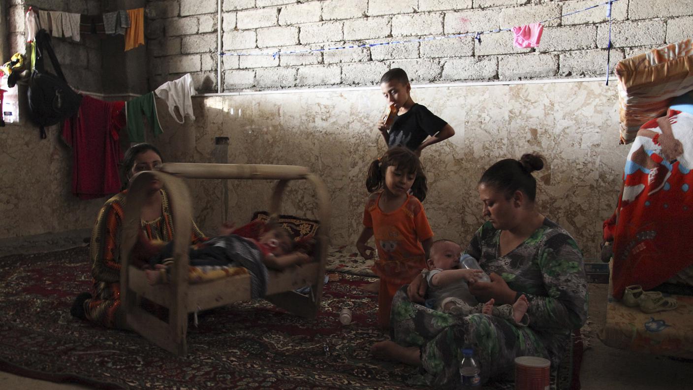 Gli yazidi in fuga dai jihadisti a Mosul