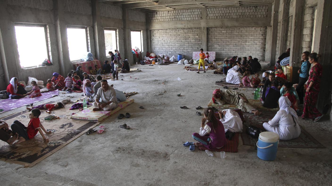 Gli yazidi in fuga dai jihadisti a Mosul