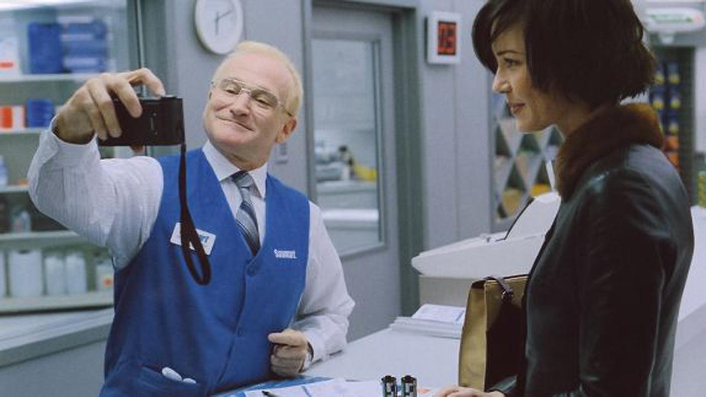 Una scena di ''One Hour Photo''