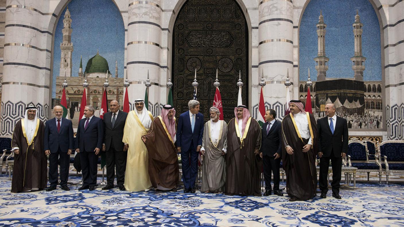 John Kerry sta facendo in modo di allargare la coalizione contro lo Stato Islamico